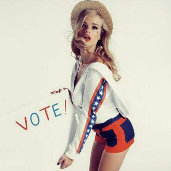 WILDFOX USA Star Hoodie, White/Red/Blue, Size Small / Medium, Super Soft! - Picture 10 of 10